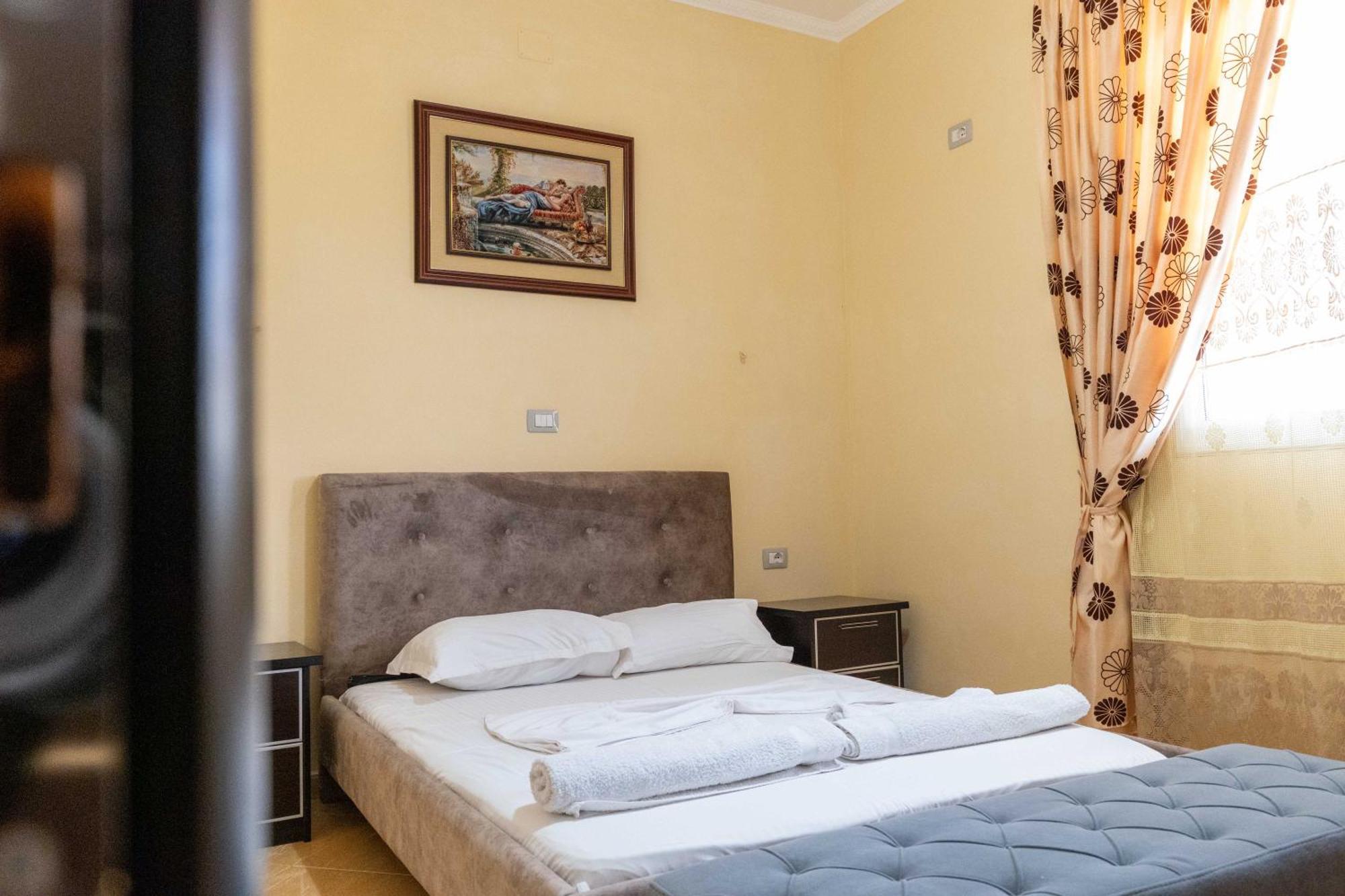 Duraj Apartment Sarandë Esterno foto
